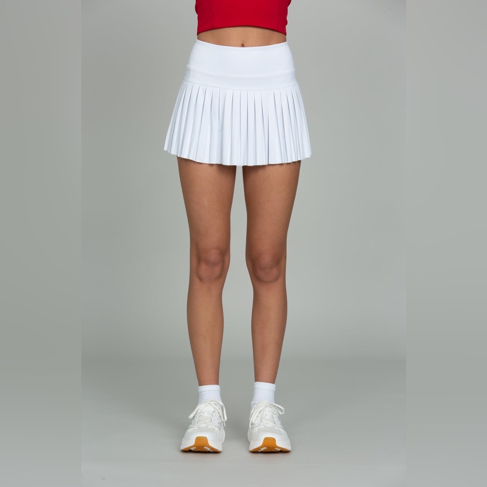 Women's White Pleated Skirt